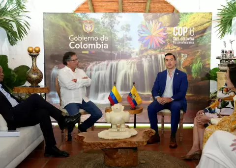 Gustavo Petro y Daniel Noboa, presidentes de Colombia y Ecuador, el 29 de octubre de 2024.