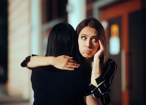 Debemos cultivar amistades verdaderas.