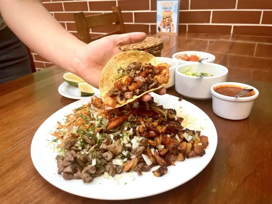 Tacos, los favoritos de los comensales.