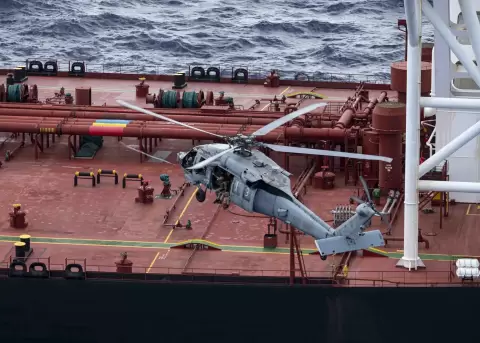 El tanquero habr�a transportado crudo venezolano y era seguido por autoridades estadounidenses por evadir sanciones internacionales