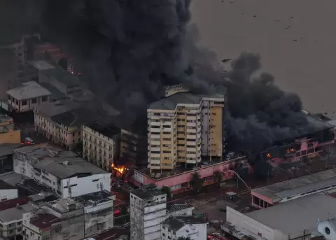 Gobierno pide explicaciones al Municipio de Guayaquil por incendios recientes