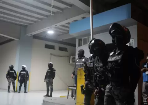 Alcald�a de Guayaquil responde tras intervenci�n policial en Segura EP