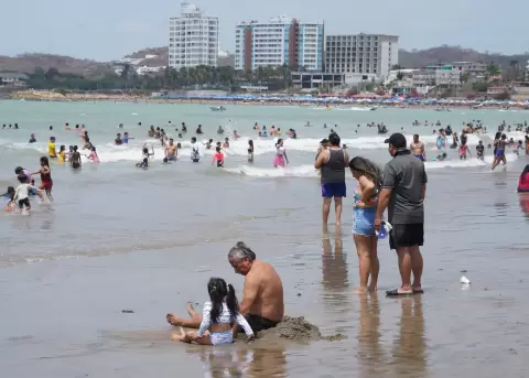 Dinamismo tur�stico en Carnaval