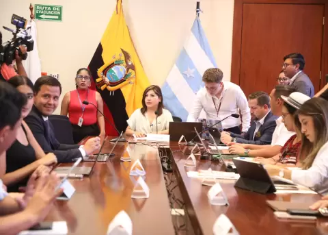 Sesi�n de la Comisi�n de Seguridad en Guayaquil, el 19 de febrero de 2026.