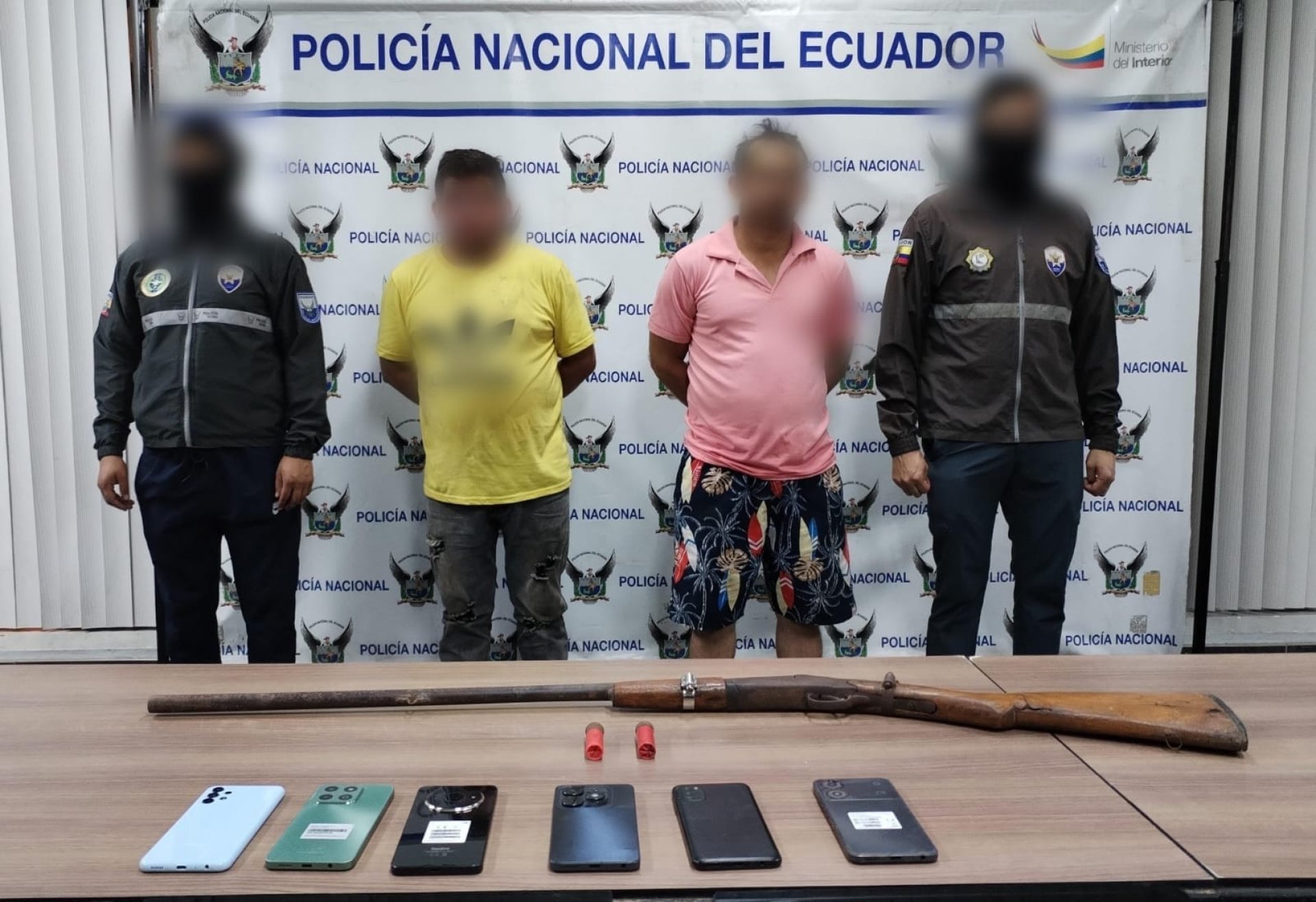 Allanamientos y controles dejan 80 detenidos en cuarto día de toque de ...