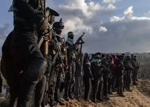 Combatientes de las brigadas Izz ad-Din al-Qassam, el brazo armado del movimiento palestino Ham�s.
