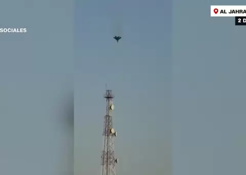 Avi�n de combate cae cerca de una base de EE.UU. en Kuwait; un piloto salta en paraca�das.