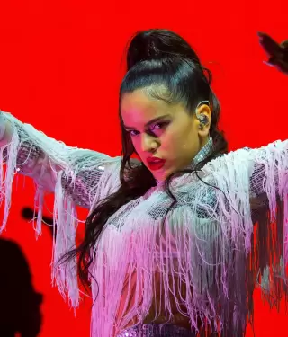 Rosal�a recibi� el premio de Mujer del A�o de Billboard Mujeres Latinas en la M�sica 2026