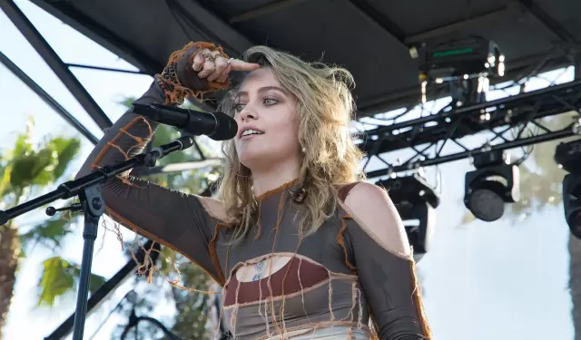 Paris Jackson expres� su descontento con la Biopic de su padre.