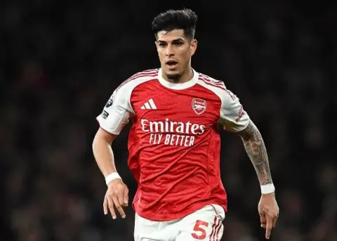 Piero Hincapi� est� logrando �xitos en el Arsenal.