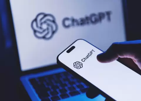 Protege tus datos con el modo bloqueo de ChatGPT.