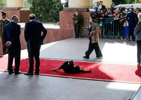 Emiliano se col� en el cambio de mando en Chile.