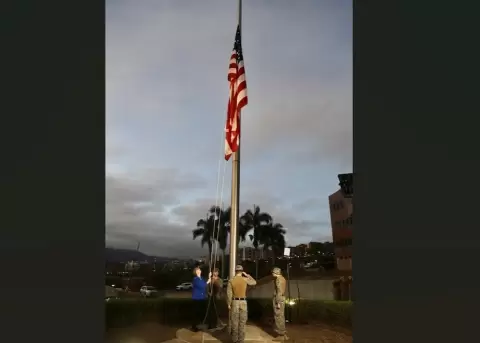 Estados Unidos iza su bandera luego de siete a�os en Venezuela.