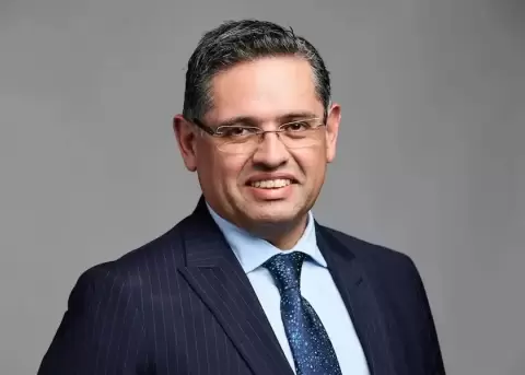 Mateo Estrella deja el Viceministerio de Turismo