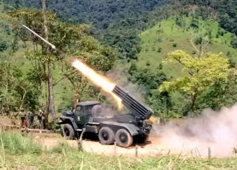 Ej�rcito destruye 129 campamentos de miner�a ilegal en Zamora Chinchipe