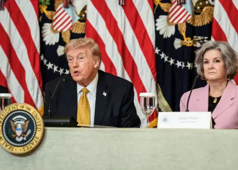 El presidente de Estados Unidos, Donald Trump, dispuso una suspensi�n temporal de una normativa mar�tima vigente desde hace m�s de un siglo, con el ob