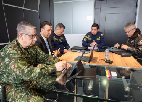 Reuni�n binacional entre Ecuador y Colombia tras el impasse por el hallazgo de una bomba en frontera.