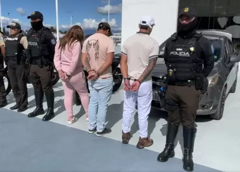 Tres personas fueron detenidas en el norte de Quito por un intento de secuestro, este 21 de marzo de 2026.