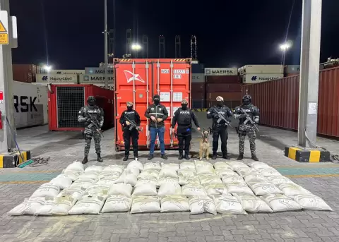 Cerca de 1,34 toneladas de coca�na, que ten�an como destino Egipto, fueron incautadas en el puerto de Posorja