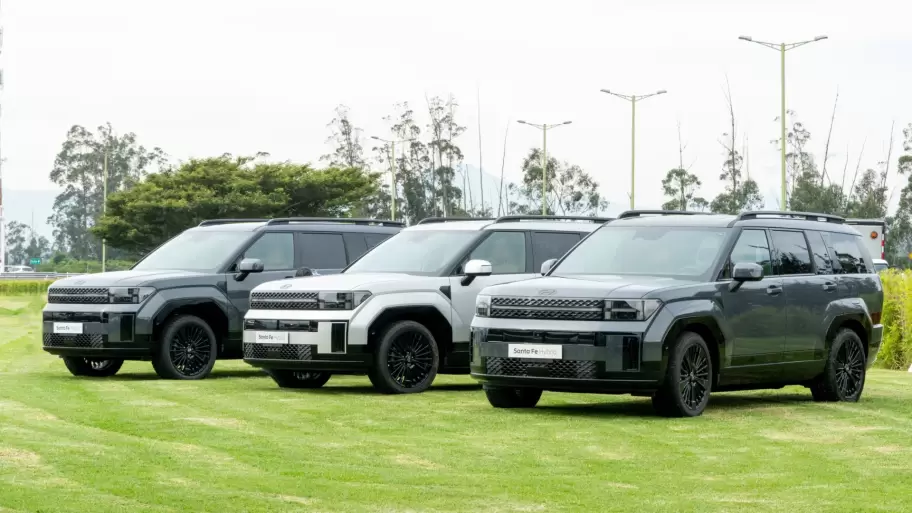 Hyundai organiza una experiencia de test drive para conocer el Santa Fe Hybrid en Ecuador
