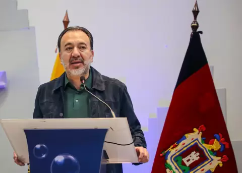 Alcalde de Quito afirma que reformas legales impiden realizar la Feria del Libro 2026