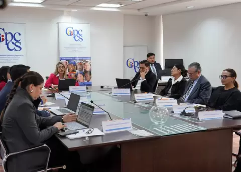 De 75 personas que buscaban convertirse en el nuevo Fiscal General del Estado, 27 cumplieron los requisitos seg�n la Comisi�n Ciudadana de Selecci�n