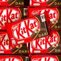 Robo masivo de KitKat en Europa desata alerta y reacción inesperada