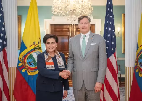 Firma de un memorando de entendimiento en materia de energ�a nuclear civil entre Ecuador y EE.UU.