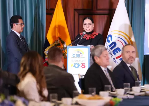 Diana Atamaint, presidenta del Consejo Nacional Electoral (CNE).