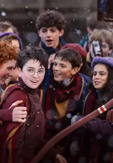 Nuevo documental explora impacto global de la saga Harry Potter.