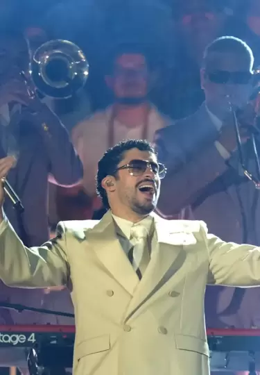 Concierto filmado en Tokio celebra �xitos globales del artista.