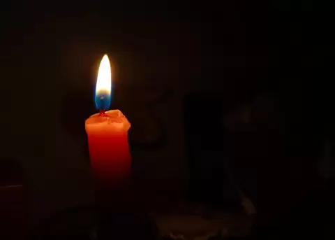 Vela encendida