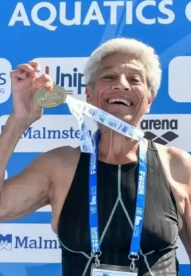 Jane Asher tiene 95 a�os y sigue practicando deportes.