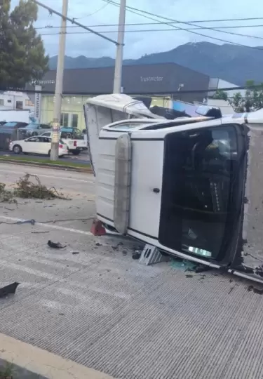 Patrullero accidentado en Quito.
