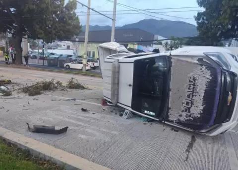 Patrullero accidentado en Quito.