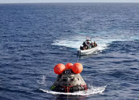 As� ser�a el rescate de la Nave Orion tras su regreso a la tierra.