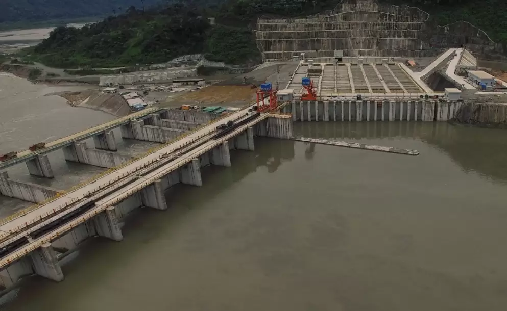 Ecuador cuenta con el dique permeable para contrarrestar la erosi�n regresiva del r�o Coca, anuncia la ministra Manzano