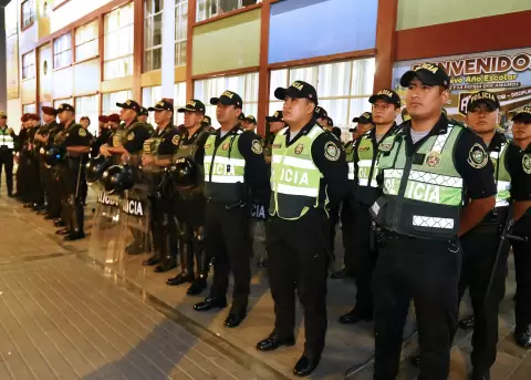 Despliegue policial en Per�, previo a las elecciones del 12 de abril del 2026.