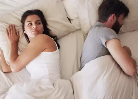 Duermo contigo pero no te toco.