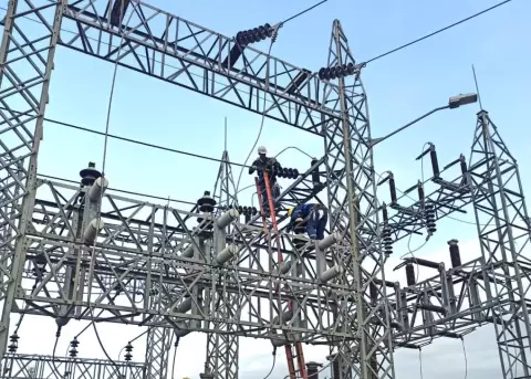 Trabajadores del sector el�ctrico.