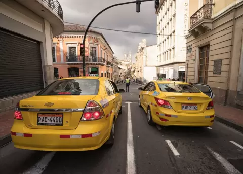 Taxis en Quito, Ecuador.