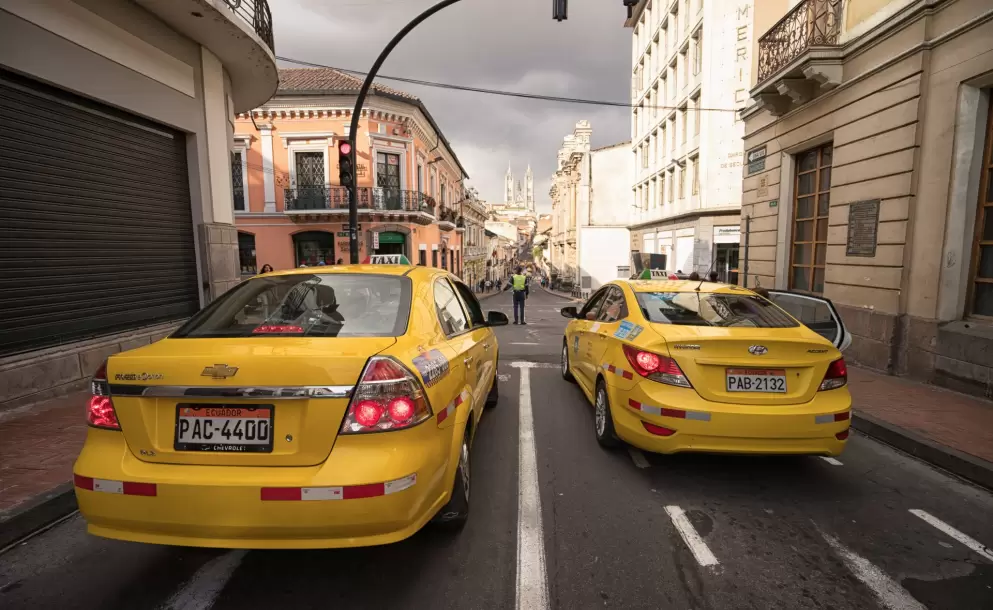 Transportistas de Pichincha rechazan alza de combustibles y exigen participar en mesas t�cnicas con el Gobierno