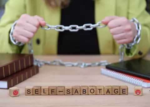 El autosabotaje comienza en la ni�ez.