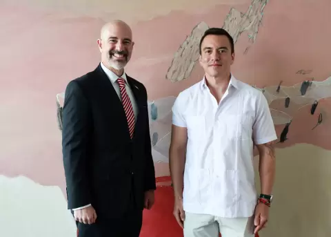 Daniel Noboa se reuni� con el principal de la DEA en Ecuador