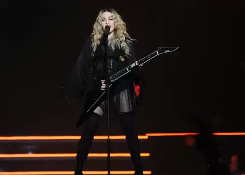 Madonna regresa con nuevo sencillo electr�nico y anuncia Confessions II.