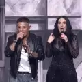 Alejandro Sanz sorprendi� a Laura Pausini en su concierto en Bogot�