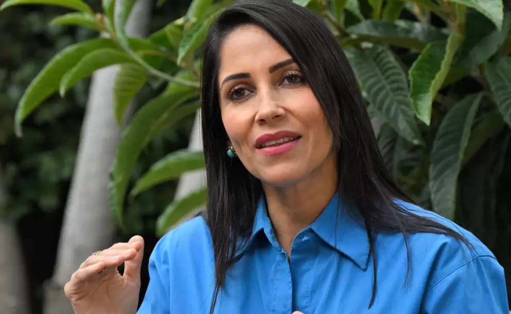 Luisa Gonz�lez niega pedido de asilo y confirma su regreso a Ecuador