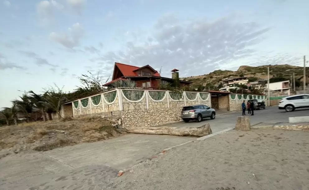 As� fue la estad�a secreta de Gustavo Petro en Manta: los detalles ocultos de la visita de 72 horas a la casa de Marina Blue