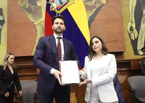 Asamblea Nacional posesiona a Mercedes Caicedo como presidenta de la Judicatura