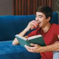 No es falta de tiempo, estás leyendo mal